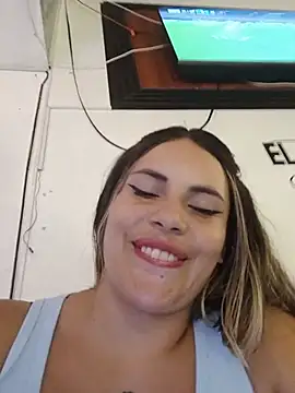 Chat +18 de Cata_city1106 ao vivo