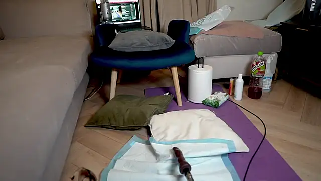 XXX chat uživo modela Miss69Ri99