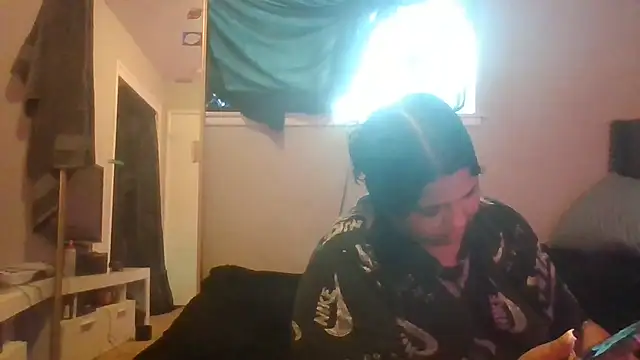 1n0nlythroat's Live XXX Chat
