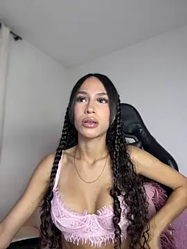 Chat XXX en directo de Miaa_love6969