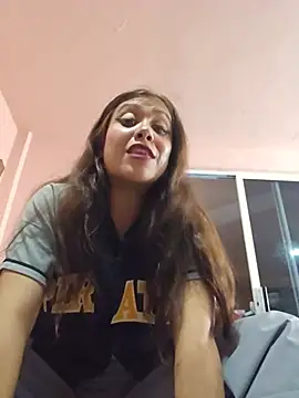 -TheCatCrazy- Adlı Modelin Canlı XXX Sohbeti