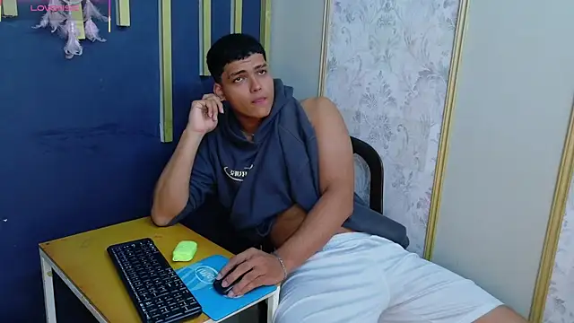 Thony_Big – Naživo XXX chat