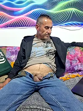 Bbboy42 Live XXX-chat