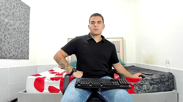 simookeler Adlı Modelin Canlı XXX Sohbeti