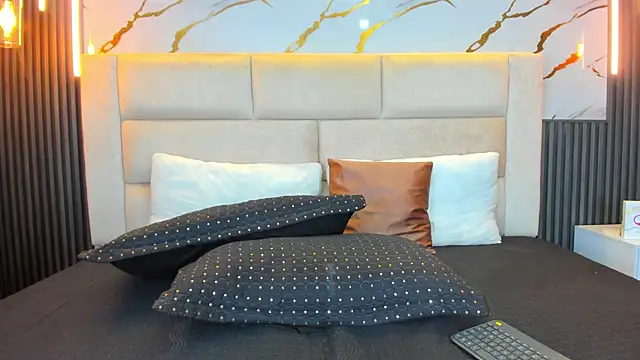 ViolettGracee Chat XXX live