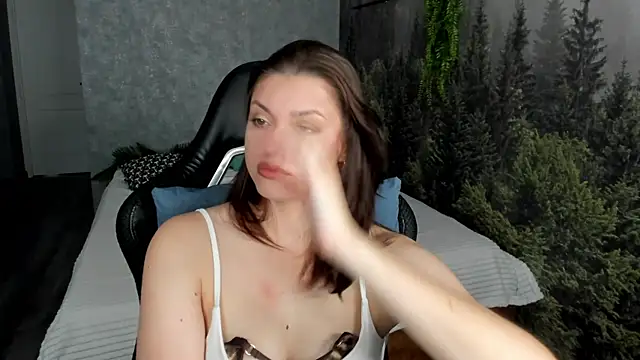 Maya-Mimi Chat XXX live