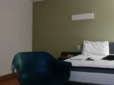 Numba1dad_: διαδικτυακό σόου στην κάμερα