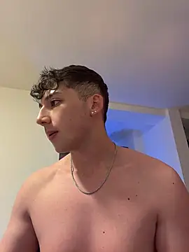 OLIVER_K Adlı Modelin Canlı XXX Sohbeti
