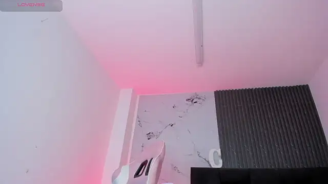 Онлайн чат XXX Chloemuaak