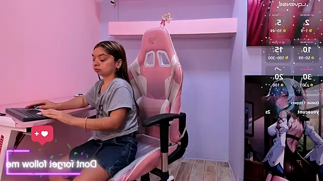 CharlotteMuller Chat XXX live