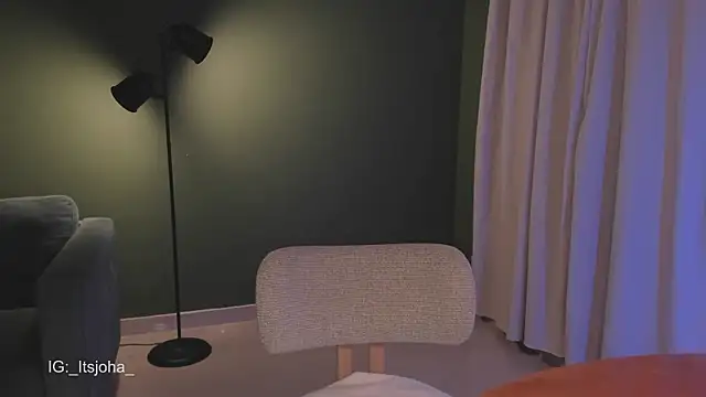Lovinggirl_'s Live XXX Chat