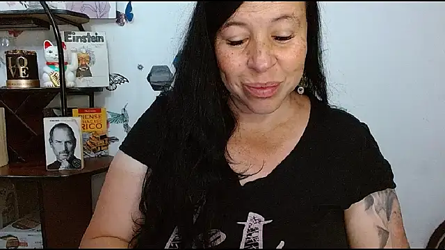 LauraMallioni Live XXX-Chat