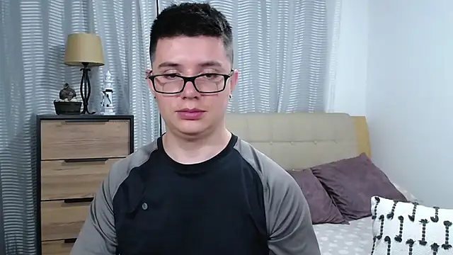 Chat +18 de BlackFoXXX69 ao vivo