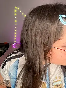 XXX chat uživo modela Mizztikaa
