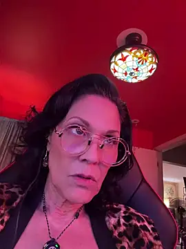 Chat +18 de Jujutopia ao vivo