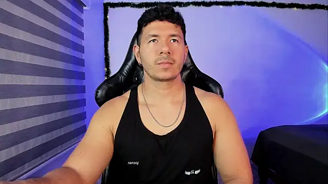 ransoj Chat XXX live