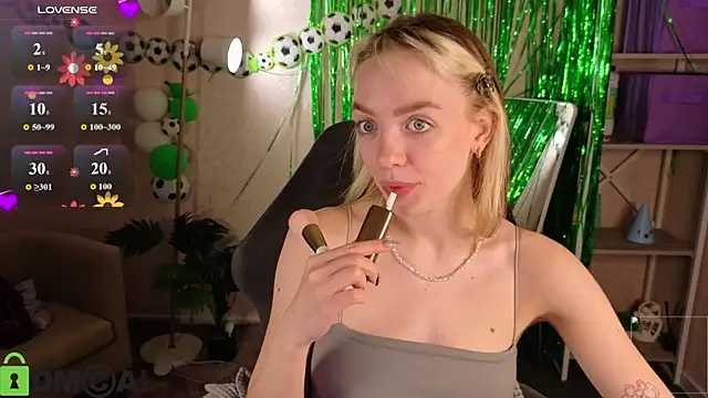 R0cket_bunny Adlı Modelin Canlı XXX Sohbeti