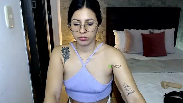 Chat +18 de isa_cruzx ao vivo