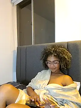 Chat XXX ao vivo de BiiancaEstradaa