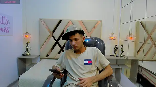 JDWhite18 – Naživo XXX chat