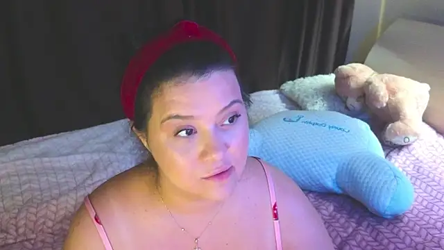 Chat +18 de Malika_uAngel ao vivo