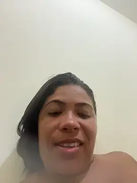 ZahraAmira_'s Live XXX Chat