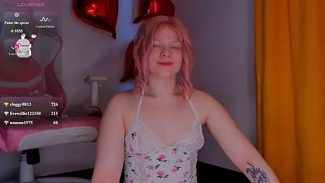 SueNiceeeee's Live XXX Chat