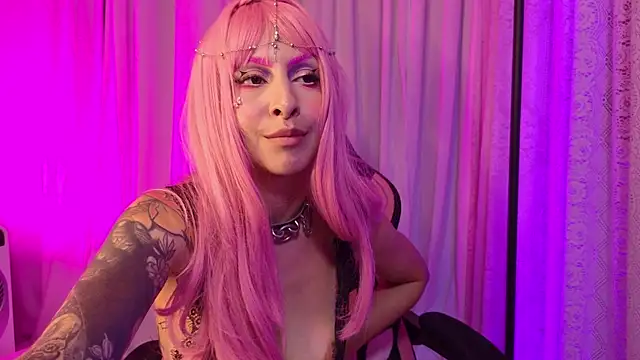 Cinamoonn Chat XXX live