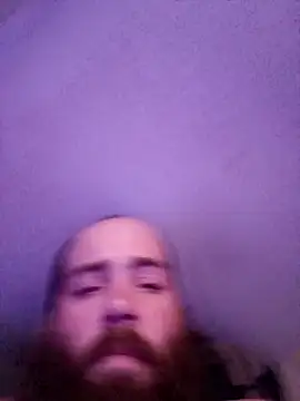 ThisGuy42o Chat XXX in diretta