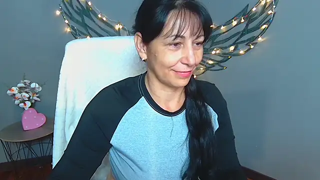 Chat +18 de LiluGrants ao vivo
