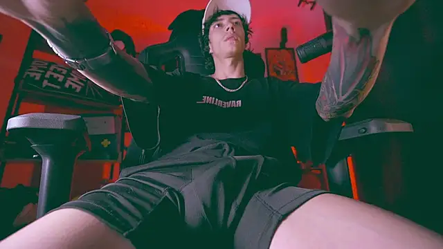 Chat +18 de Olliver___y ao vivo