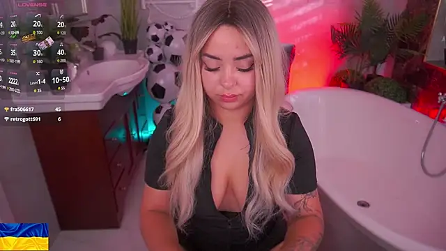 SusieWood – Naživo XXX chat