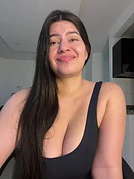 Saanvi21 Chat XXX live