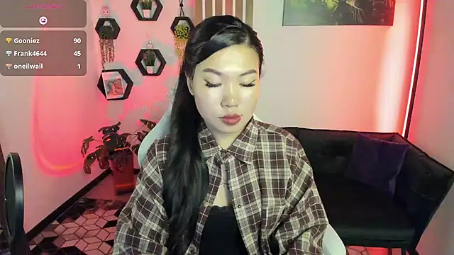 Chat +18 de LunaPurrr ao vivo