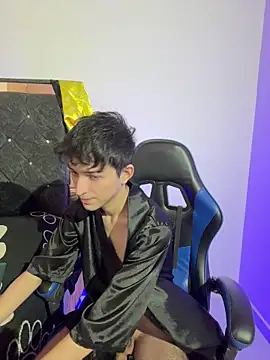 Last_alex live XXX chat