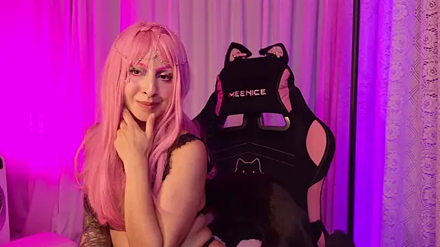 Cinamoonn Live XXX Chat