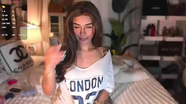 Czat XXX na żywo – ParisianDoll