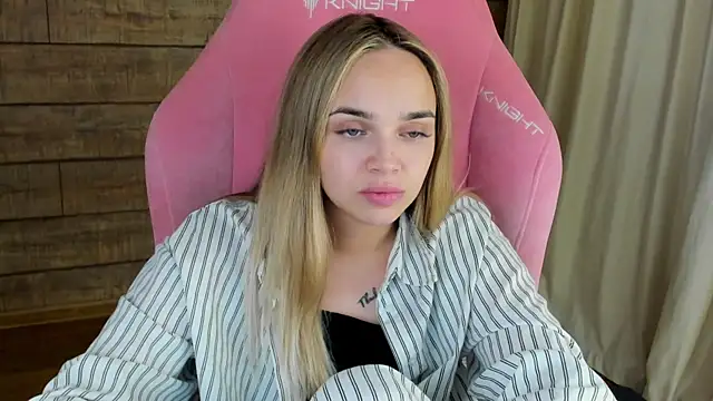 AnitaVenture's Live XXX Chat