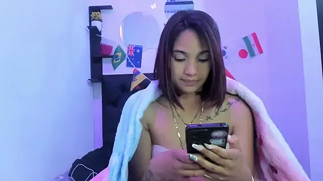 Živý XXX chat sapphire_brown20