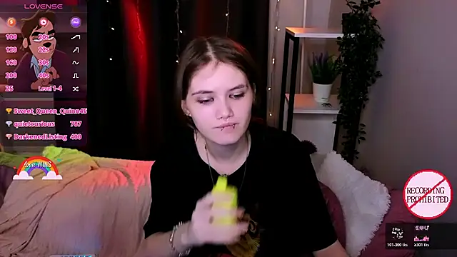 Dilara_xBaby Adlı Modelin Canlı XXX Sohbeti