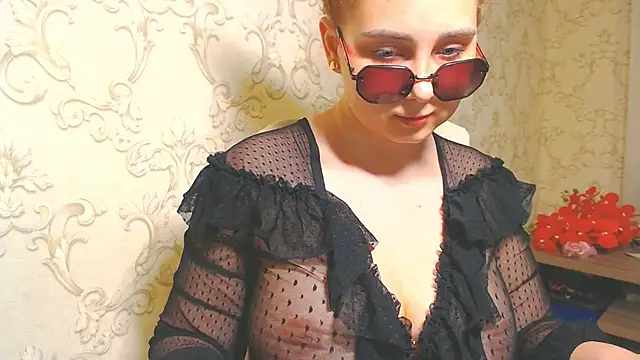 DolphinDreams Adlı Modelin Canlı XXX Sohbeti