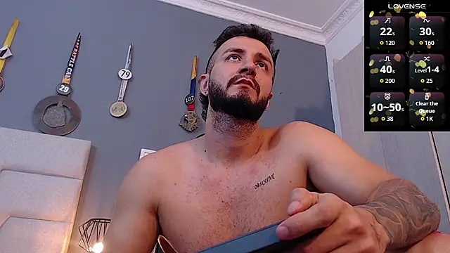 دردشة AndyBlass الجنسية المباشرة