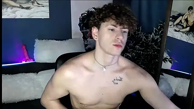 แชท XXX สดของ TylerGibson