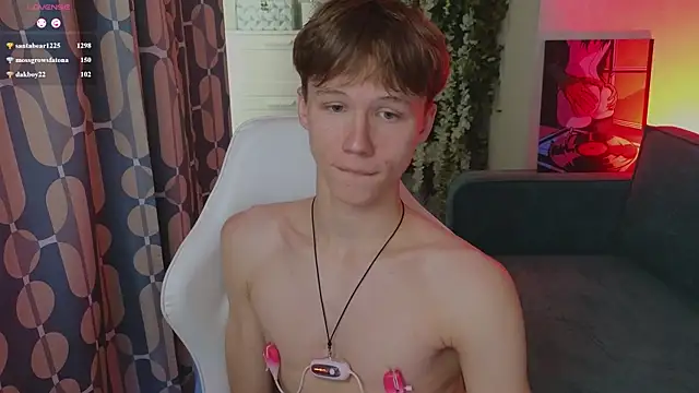 צ'אט XXX בשידור חי של cuMte_boy