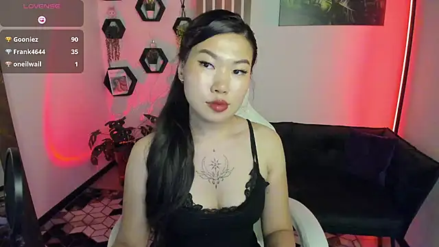 LunaPurrr Adlı Modelin Canlı XXX Sohbeti