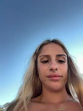 SophieVJ's Live XXX Chat