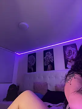 צ'אט XXX בשידור חי של kylievoosx