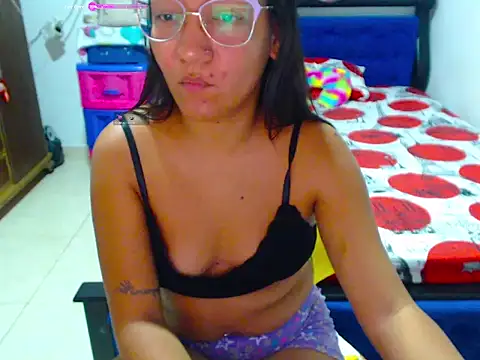 Roseluxs' Live XXX Chat