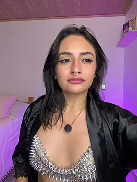Chat +18 de NandaVixen ao vivo