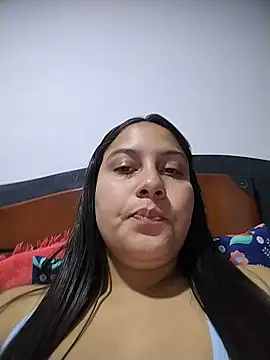 Czat XXX na żywo – esmeralda_jadees